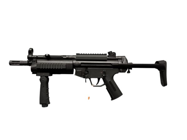 Karabin GSG‑5 .22 LR z wysuniętą kolbą