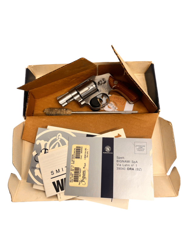 Rewolwer Smith & Wesson 640 Centennial .38 Special z pudełkiem