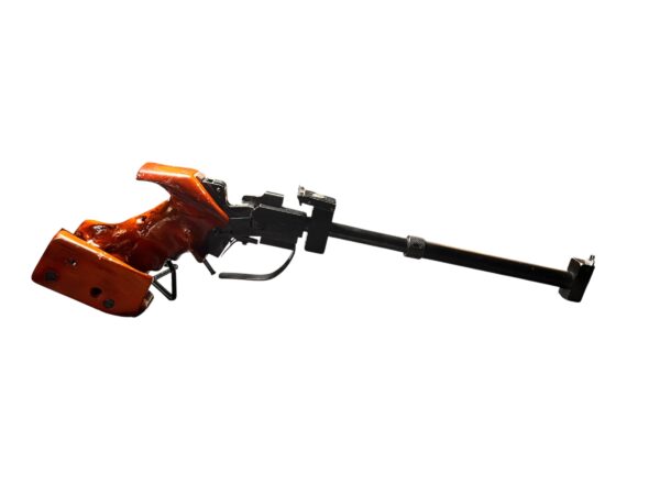 Pistolet sportowy Morini M80 kaliber .22 LR z anatomicznym chwytem.
