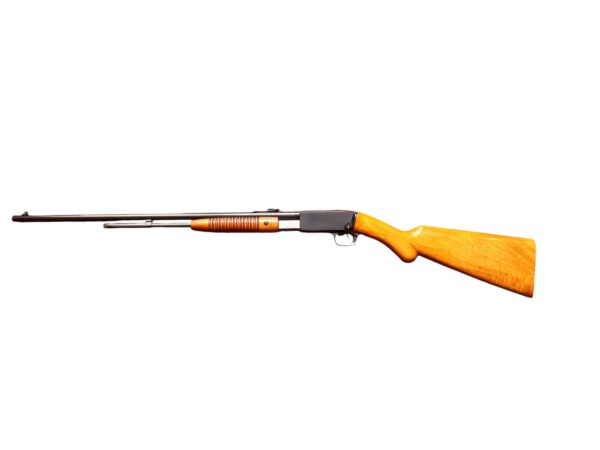 Karabin FN Browning Pump Action kaliber .22 LR z drewnianą osadą.